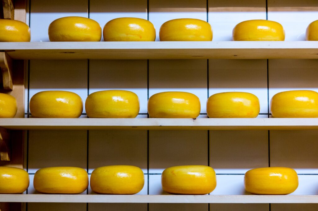 BSB-find-velveeta-cheese-in-the-grocery-store-0-4041